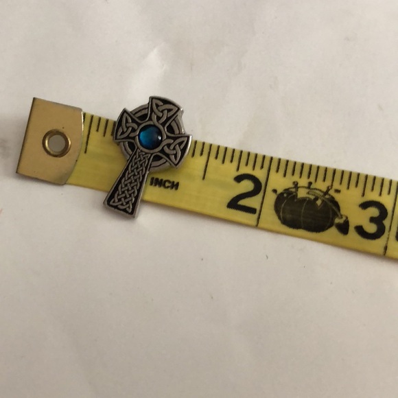 Celtic criss pin - Picture 3 of 5